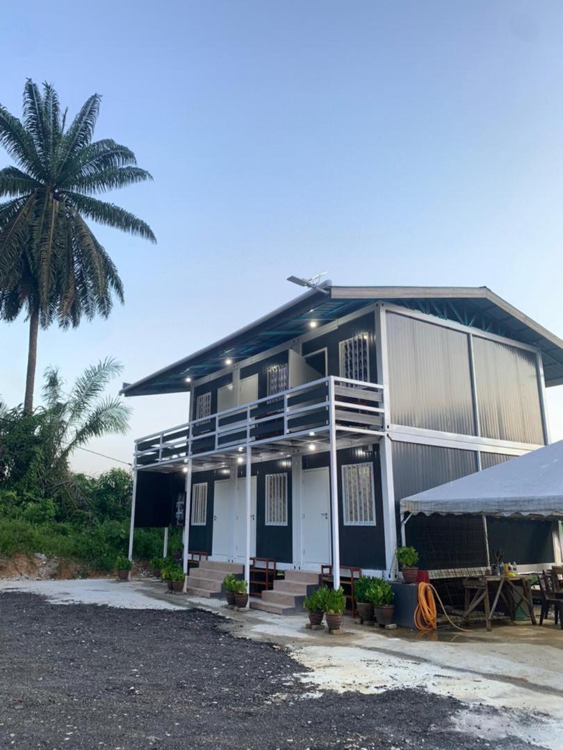 Farhani Cabin Stay Kampong Batu Lima Buitenkant foto